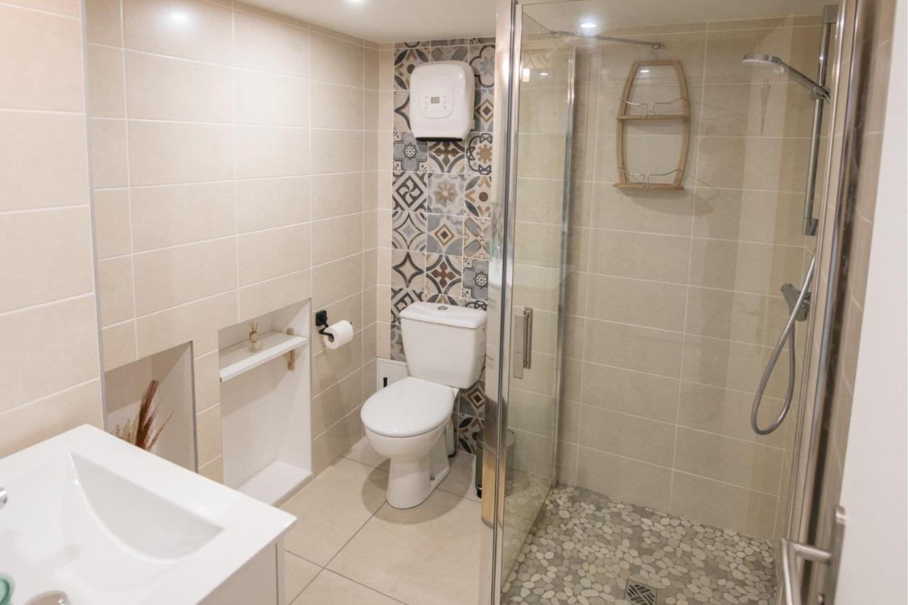 Kasa Home - Calme, Cosy, Wifi & Netflix Saint-Martin-la-Plaine المظهر الخارجي الصورة