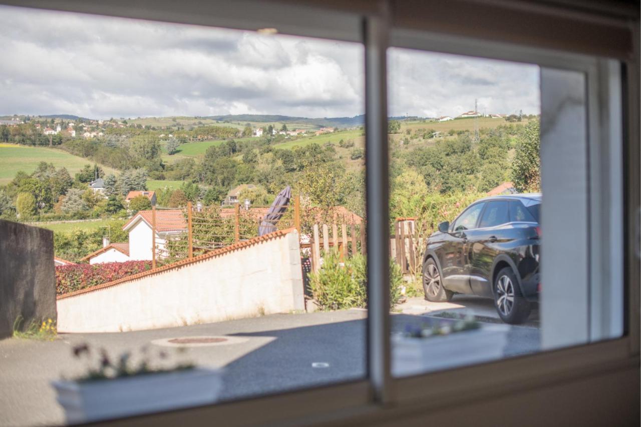 Kasa Home - Calme, Cosy, Wifi & Netflix Saint-Martin-la-Plaine المظهر الخارجي الصورة