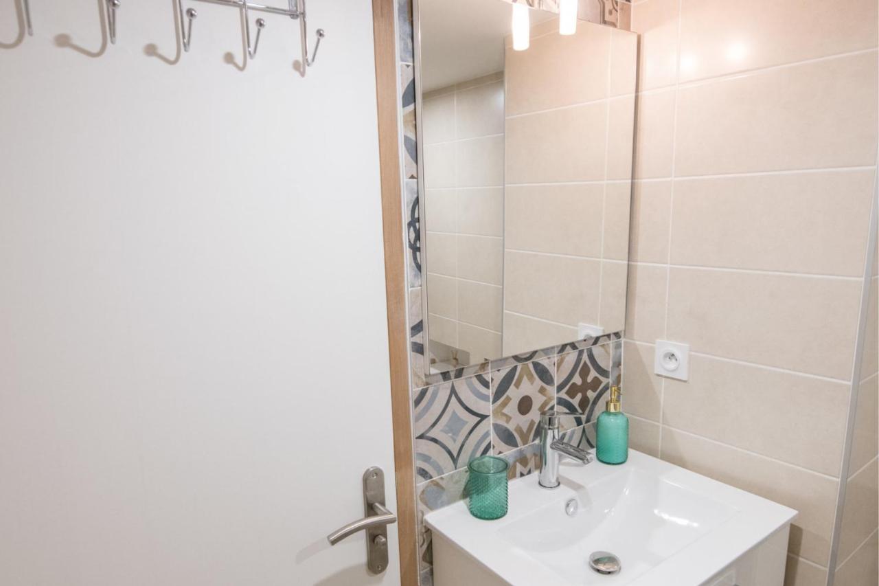 Kasa Home - Calme, Cosy, Wifi & Netflix Saint-Martin-la-Plaine المظهر الخارجي الصورة